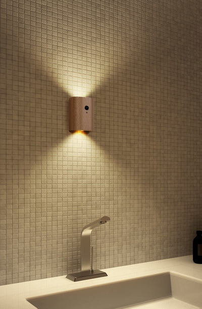 Lámpara LED con Sensor de Movimiento y Diseño de Madera Maciza - Image 28