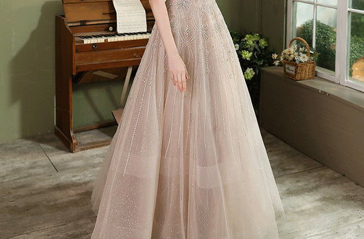 Vestido de Noche Elegante con Plumas Premium - Image 25