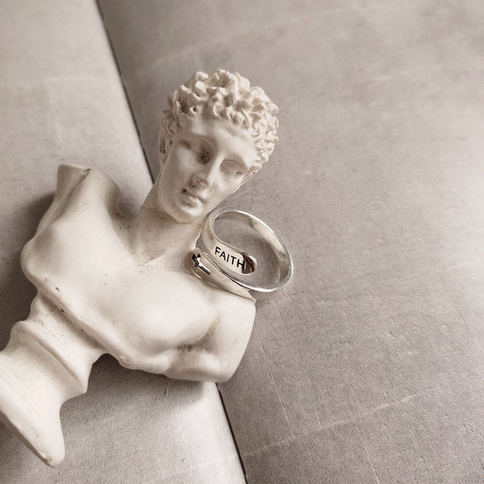 Anillo de Cruz FAITH en Plata de Ley - Image 11
