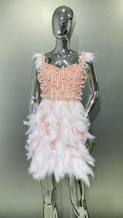 Vestido Corto Ajustado con Cuentas de Industria Pesada y Escote en V - Image 21