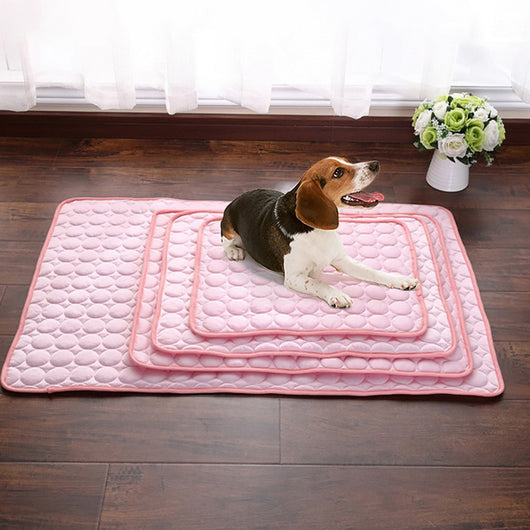 Cama Refrescante de Seda Helada para Perros y Gatos - Image 21