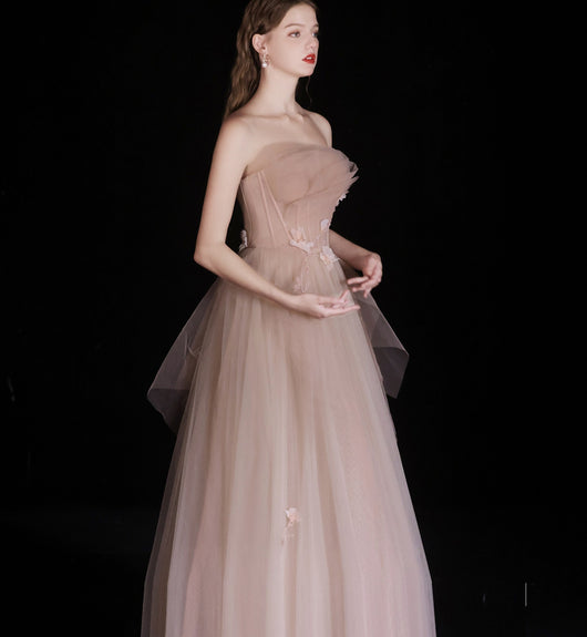 Vestido de Novia Tubo con Flores para Cena de Bodas - Image 16