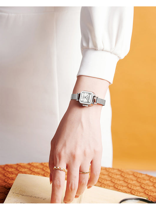 Reloj de Malla Cuarzo Diseño Minimalista con Números Romanos Resistente al Agua - Image 23