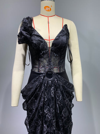 Vestido Negro Elegante sin Mangas con Encaje Floral y Espalda Descubierta Reductor - Image 17