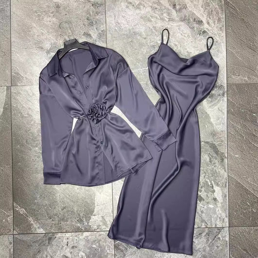Conjunto de Falda con Tirantes de Encaje y Blusa Satinada - Image 12