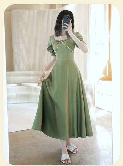 Falda Satinada Verde Aguacate para Mujer - Colección Primavera Sisters - Image 27