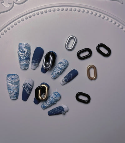 Uñas Postizas de Diseño con Perforaciones - Nail Art Personalizado Europeo - Image 16