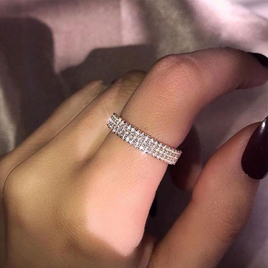 Anillo de Diamantes Princesa Triple Fila - Image 7