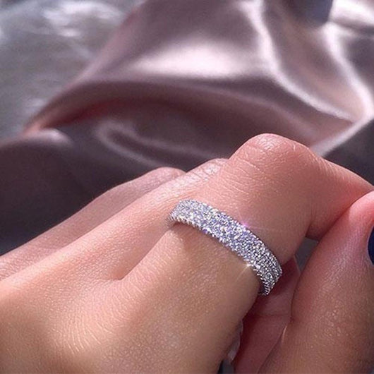 Anillo de Diamantes Princesa Triple Fila - Image 8