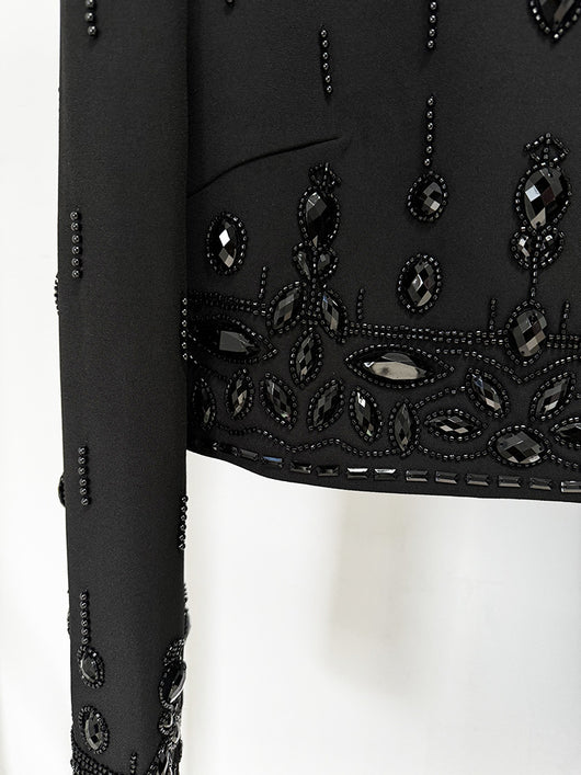 Conjunto Elegante con Top Corto y Falda Larga - Detalles de Diamantes y Abalorios - Image 26