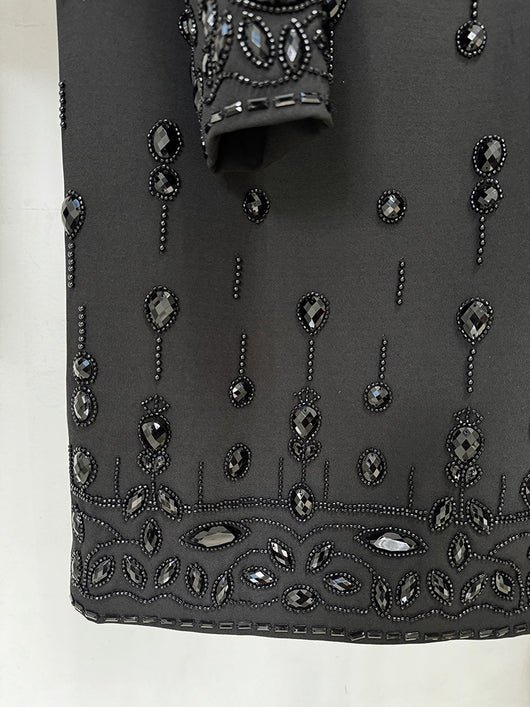 Conjunto Elegante con Top Corto y Falda Larga - Detalles de Diamantes y Abalorios - Image 40