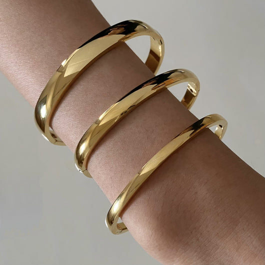 Pulsera Dorada Minimalista con Cierre de Hebilla Retro - Image 14