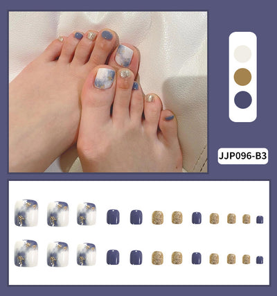 Manicura Floral con Detalles en Oro Laminado - Image 14