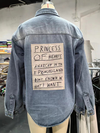 Camisa Denim Mujer Estilo Urbano con Letras - Image 22