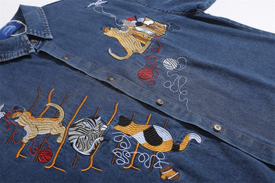 Camisa Denim Manga Corta con Bordado de Gato para Hombre - Image 25