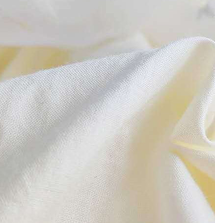 Conjunto Minimalista para Niña: Blusa y Falda de Tul - Image 12