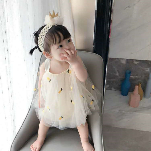 Conjunto Minimalista para Niña: Blusa y Falda de Tul - Image 14