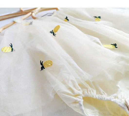 Conjunto Minimalista para Niña: Blusa y Falda de Tul - Image 15