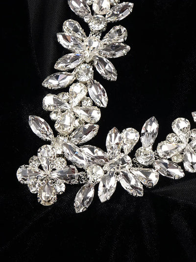 Vestido Asimétrico con Hombro Único y Detalles de Diamantes - Image 24