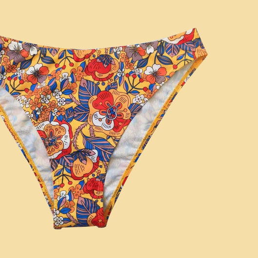 Bikini Talla Grande con Estampado Floral y Tirantes Ajustables - Image 14