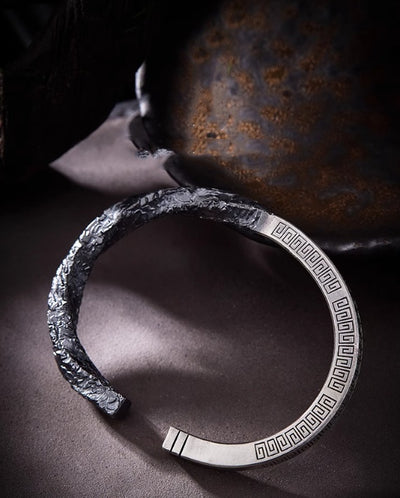 Pulsera Hombre Plata 99 con Anillo Mobius y Patrón de Lazos - Image 10