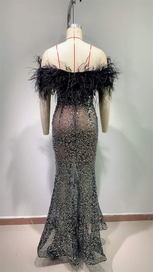 Vestido Tubo Elegante con Plumas, Pedrería y Lentejuelas Escote V - Image 15