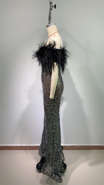 Vestido Tubo Elegante con Plumas, Pedrería y Lentejuelas Escote V - Image 20