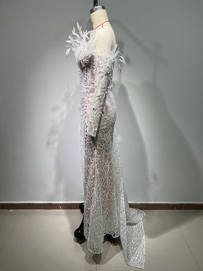 Vestido de Fiesta Elegante con Lentejuelas, Cuentas y Plumas - Image 20