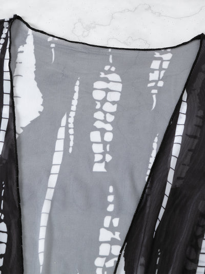 White and black tie-dye three-piece bikini set with a triangle top, high-cut bottoms, and a sheer long-sleeve cover-up. - Image 23