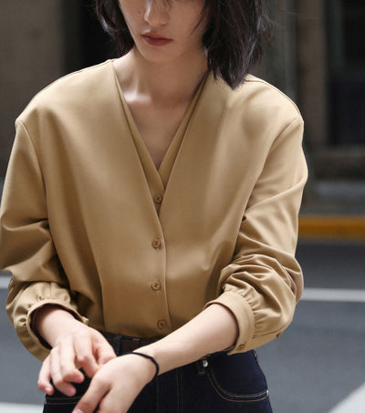 Blusa Elegante con Efecto Capas y Mangas Abullonadas - Image 12