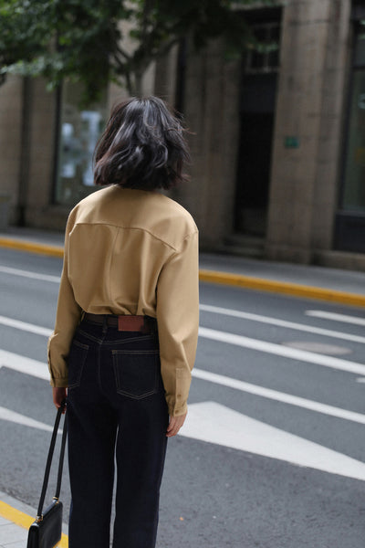 Blusa Elegante con Efecto Capas y Mangas Abullonadas - Image 21