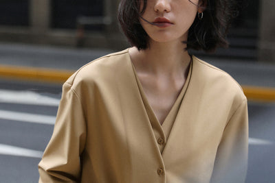 Blusa Elegante con Efecto Capas y Mangas Abullonadas - Image 36