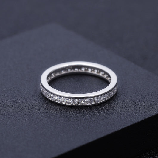 Anillo de Plata 925 con Baño de Oro Blanco y Moissanita en Línea Completa - Image 12