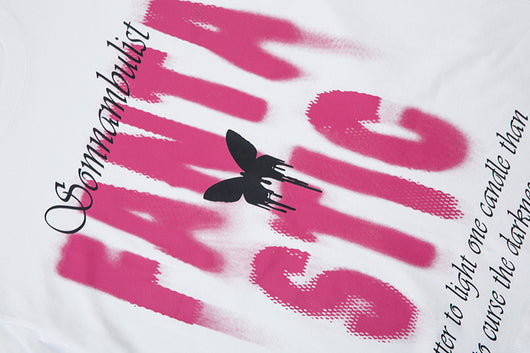 Playera Holgada Mariposas y Letras para Hombre - Comodidad de Verano - Image 31