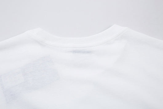Playera para Hombre con Estampado de Mariposa y Cristales Brillantes - Image 31