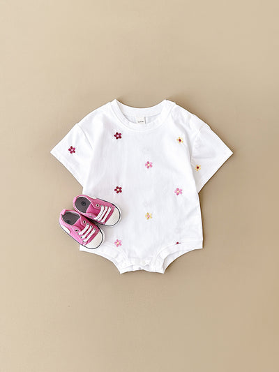 Jumpsuit Infantil con Bordado Floral, Cuello Redondo y Diseño Triangular - Image 11