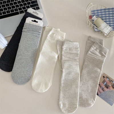 Calcetines Blancos para Mujer con Rayas Hundidas y Diseño Acanalado - Image 22