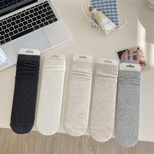 Calcetines Blancos para Mujer con Rayas Hundidas y Diseño Acanalado - Image 27