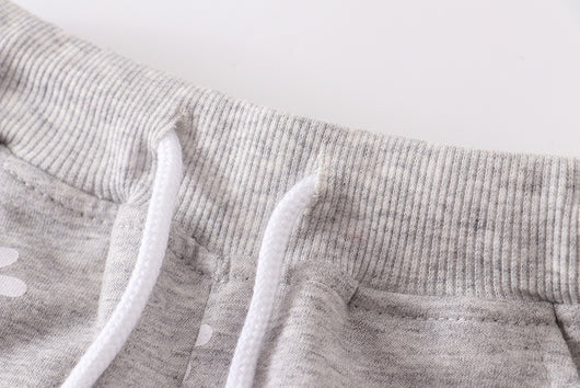 Shorts Gris Claro para Niñas con Estampado de Margaritas - Image 17