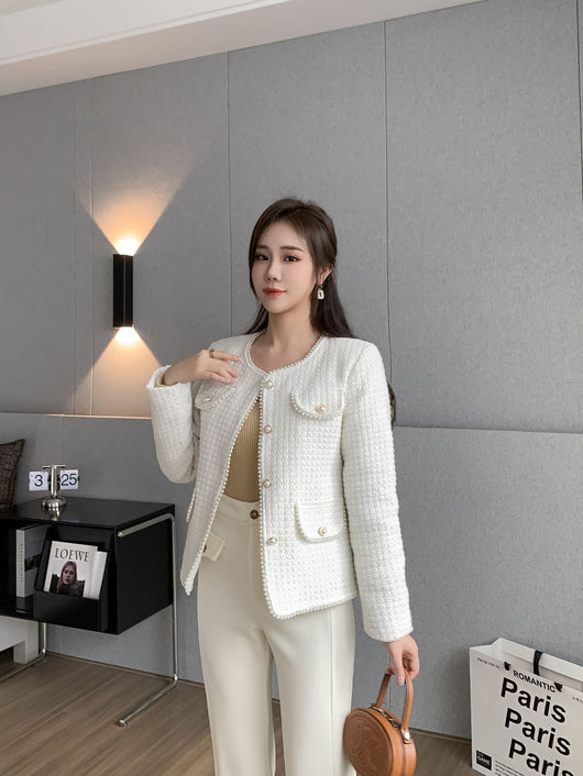Abrigo de Lujo Chanel para Mujer - Elegancia Sofisticada Otoño Invierno - Image 11