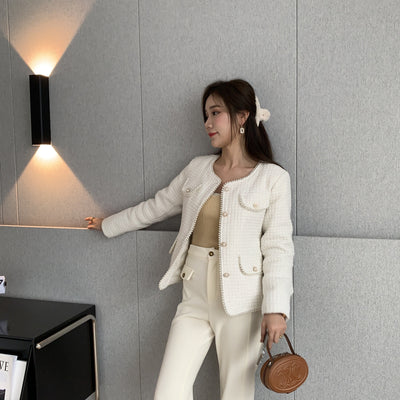 Abrigo de Lujo Chanel para Mujer - Elegancia Sofisticada Otoño Invierno - Image 15