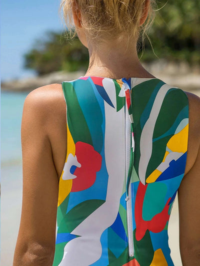 Traje de Baño Enterizo con Mochila Estampada - Image 15