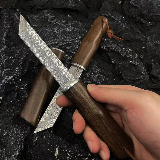 Cuchillo de Acero Damasco con Hoja Forjada, Mango de Sándalo Rojo y Vaina - Ideal para Aventuras al Aire Libre - Image 10