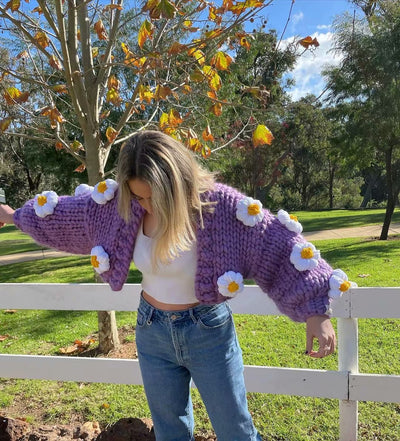 Cardigan Tejido a Mano con Bordado de Frutas y Jacquard - Image 18