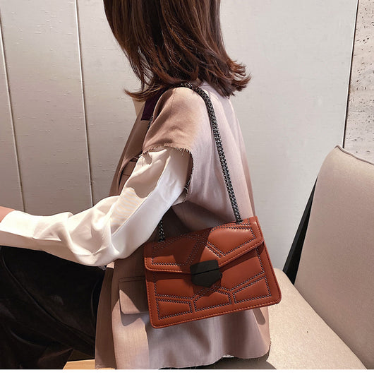Bolso de Mano Texturizado en Tonos Naturales - Versátil y Elegante - Image 16