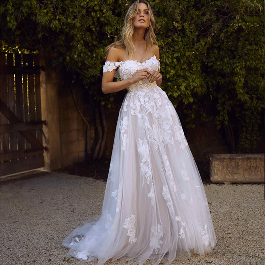Vestido de Novia Princesa con Encaje y Hombros Descubiertos - Image 11