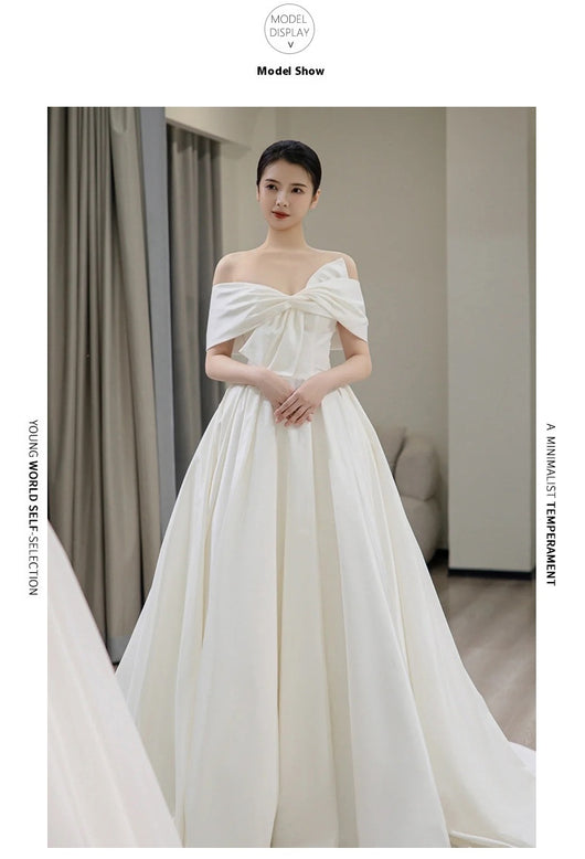 Vestido de Novia Satinado Elegante y Minimalista - Image 22