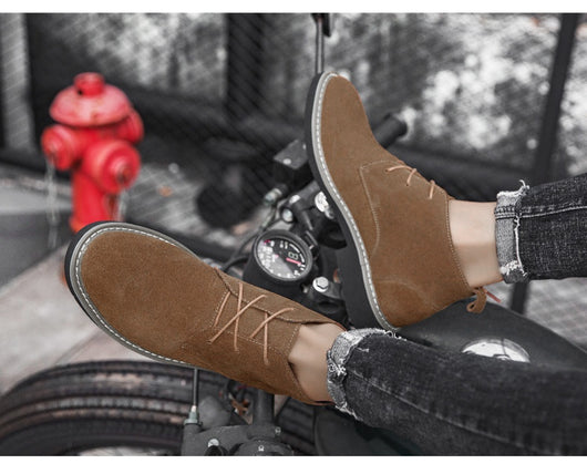 Botas Martin de Cuero Elevadoras para Hombre - Caña Media con Gamuza - Image 18