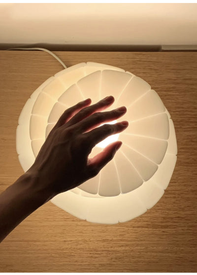 Lámpara de Mesa Artística con Atmósfera Creativa - Image 15