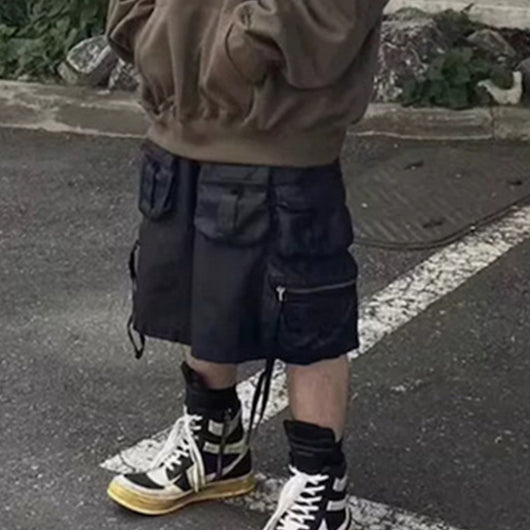 Shorts Tácticos con Recubrimiento Brillante y Multi-Bolsillos - Image 14